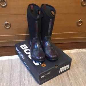 Bogs Women 10 / 41 Euro Classic Tall Rosey Waterproof boot with box EUC